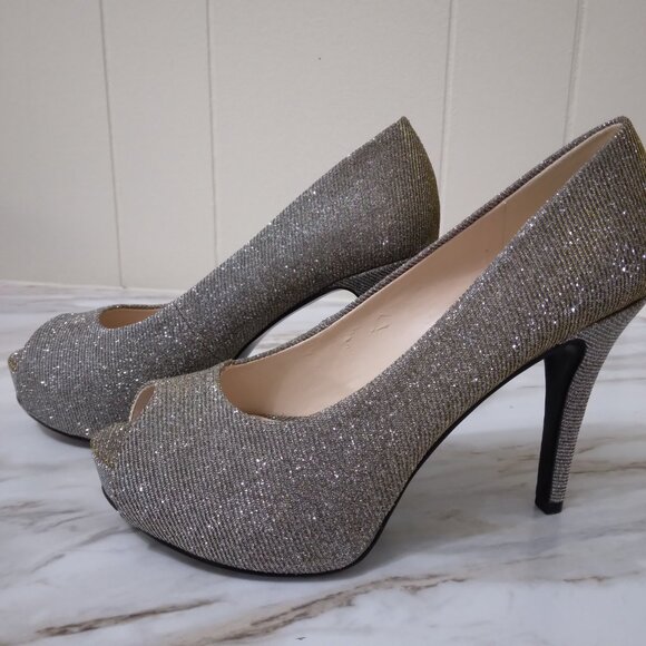 Nine West | Gold Silver Metallic Sparkle Peep Toe Heels | Size 7M - Picture 3 of 14